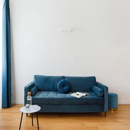 The Best Rent - Modern One Bedroom Apartment In San Babila-2